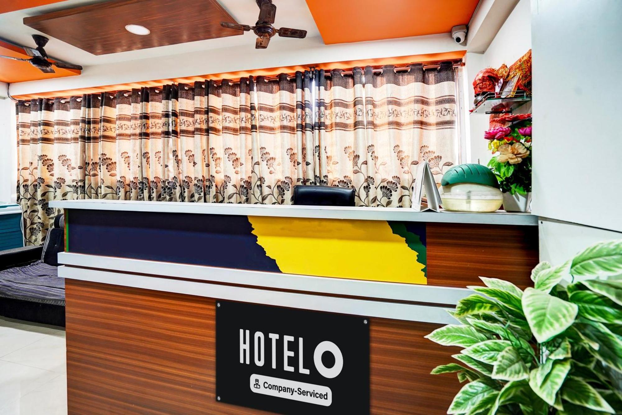 Super Hotel O Geeta Mandir Formerly Hotel Green Park 아흐메다바드 외부 사진