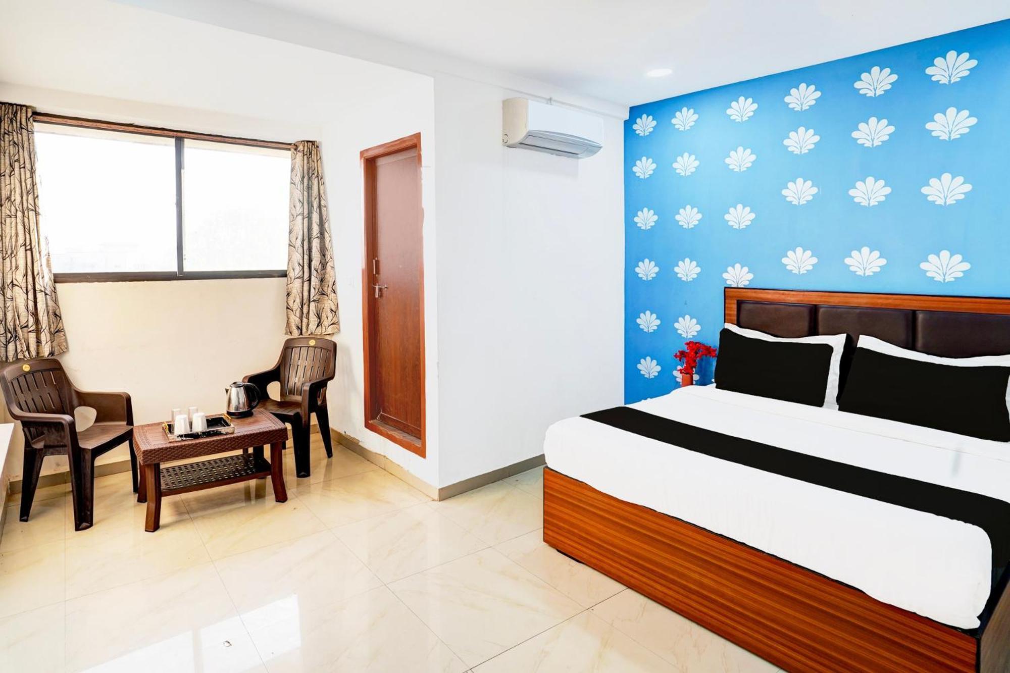 Super Hotel O Geeta Mandir Formerly Hotel Green Park 아흐메다바드 외부 사진