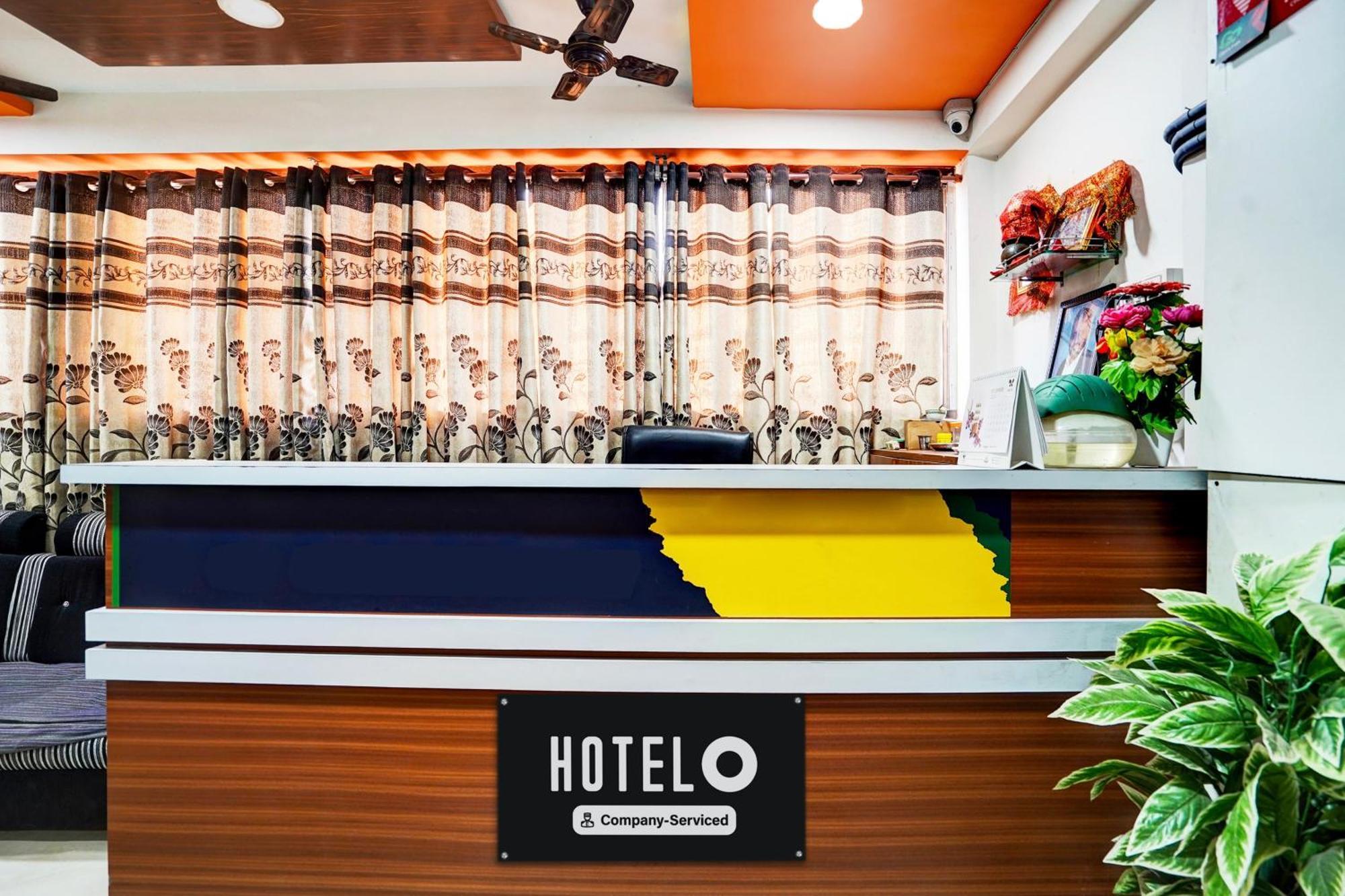 Super Hotel O Geeta Mandir Formerly Hotel Green Park 아흐메다바드 외부 사진