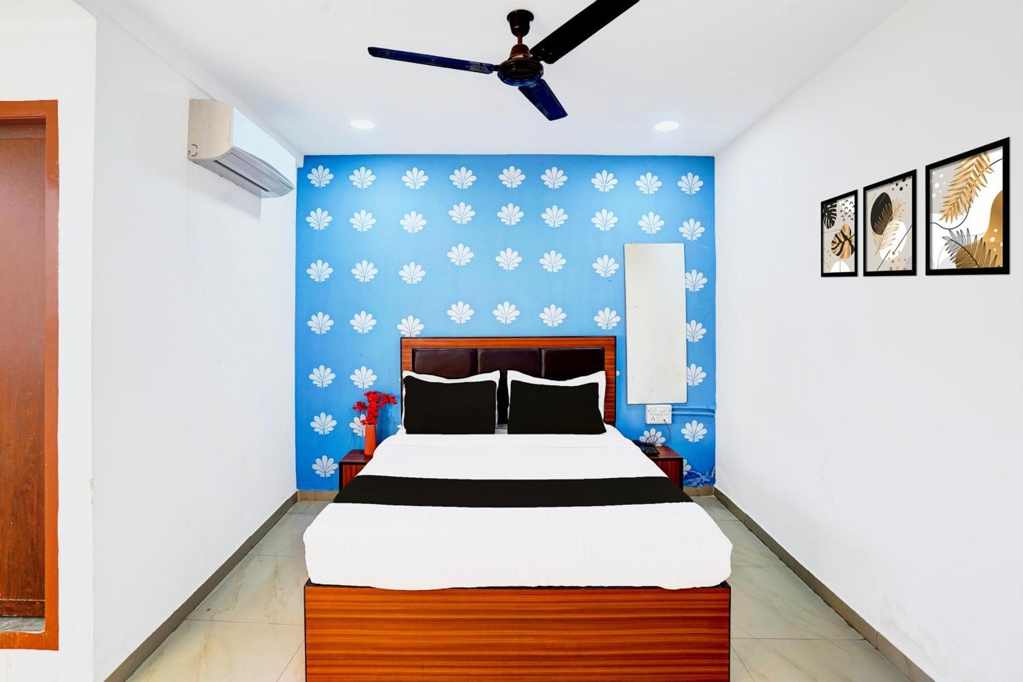 Super Hotel O Geeta Mandir Formerly Hotel Green Park 아흐메다바드 외부 사진